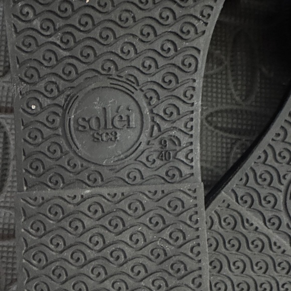 Solei Sea Black Vegan Leather Bow Slide Sandals Size 9 - Picture 5 of 5